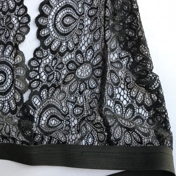 New! Black Lace Halter Bralette - Picture 4 of 8